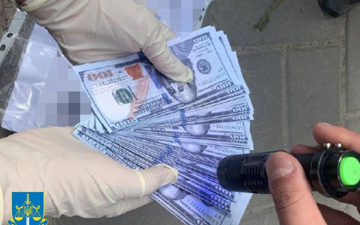 У Львові затримали чоловіка, який за 7 тис. доларів вивозив за кордон військовозобов’язаних