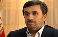 Ахмадинеджада обвинили в поощрении сексуальной распущенности