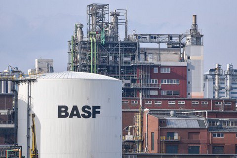 На химзаводе компании BASF в Германии произошел взрыв