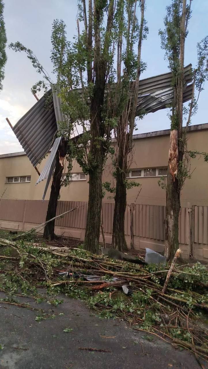 наслідки негоди у Харкові для приміщень видавництва