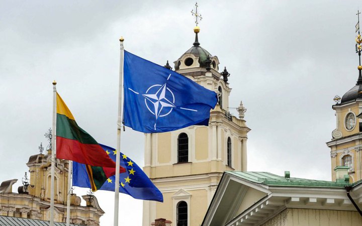 Сьогодні у штаб-квартирі НАТО зустрінуться міністри закордонних справ Швеції, Туреччини та Фінляндії