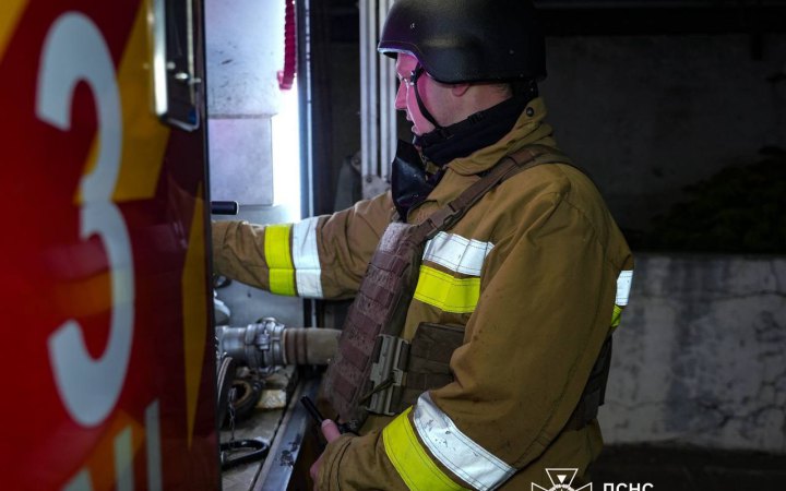 Через нічний обстріл на Миколаївщині люди залишалися без електроенергії