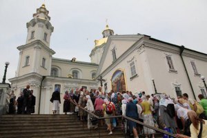В Почаеве молятся за Украину