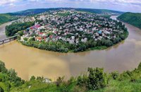 Місто-півострів Заліщики