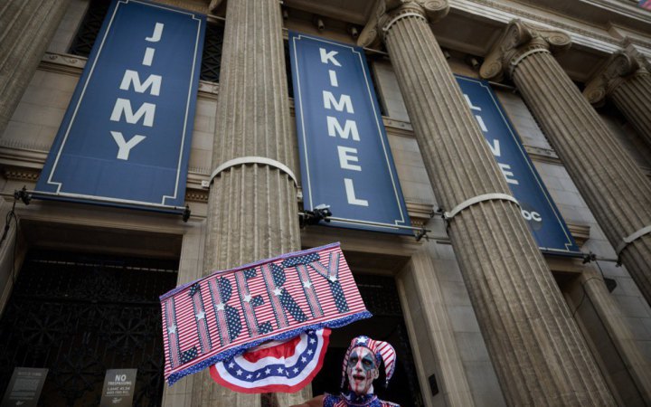 Кіммел заявив, що його жарт про Меланію Трамп неправильно витлумачили