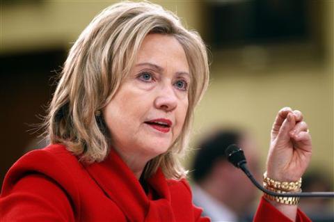 Клинтон пообещала рассекретить данные о НЛО в случае победы на выборах
