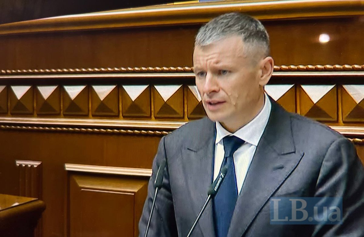 Міністр фінансів Сергій Марченко під час виступу з трибуни ВРУ