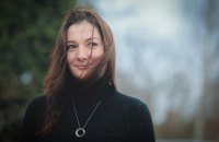 «Якщо я обираю лише злитися — я позбавляю себе можливості впоратися». Розмова із психотерапевткою про свята для сімей захисників