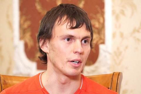 Спортсмен, який розповів про допінг, втік з Росії