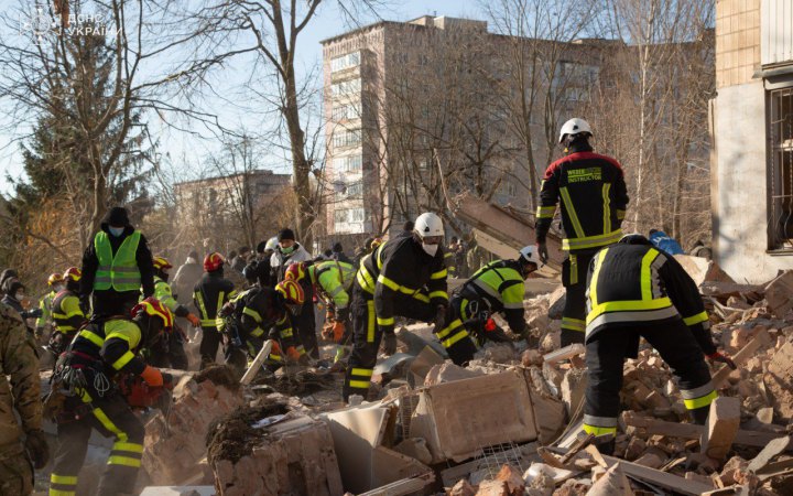 Головне за середу, 19 листопада: наслідки атаки на Тернопіль, понад 190 боєзіткнень, зустріч Зеленського та Ердогана