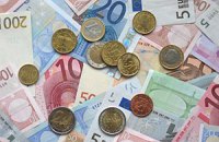 НБУ сократил объем покупки валюты на аукционах