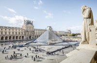 Директорка Лувра пояснила провал системи безпеки музею старим обладнанням