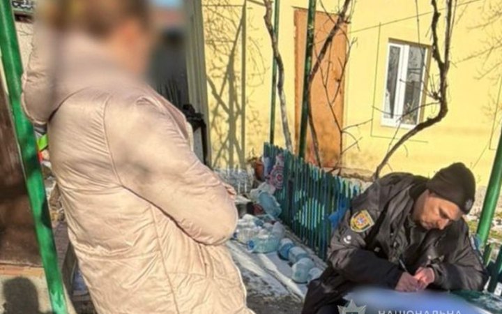 В Одесі жінка тримала котів на прив'язі: поліція розпочала кримінальне провадження