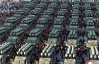 Північна Корея представила ракетні пускові установки, здатні нести ядерну зброю