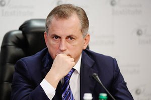 Колесников не признался, останется ли в министром
