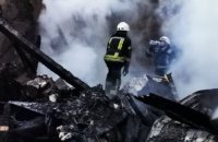 На Киевщине горели гаражи с газовыми баллонами внутри
