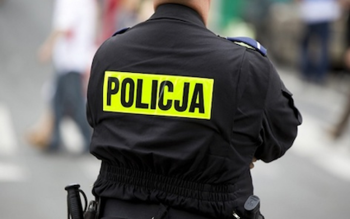 У Польщі затримали 23-річного українця, що сидів у аеропорту з радіоглушником