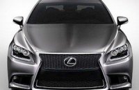 В сети появились первые фотографии нового Lexus LS
