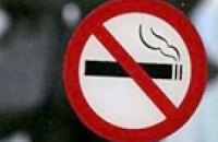 С сегодняшнего дня в поездах запретят курить