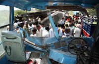 Велика ДТП в Індії: 20 людей загинуло