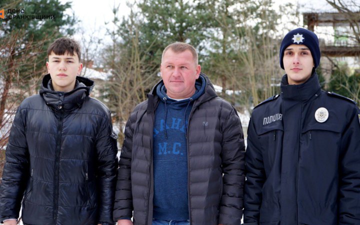 На Івано-Франківщині врятували чотирьох дітей, які провалилися під лід