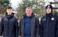 На Івано-Франківщині врятували чотирьох дітей, які провалилися під лід