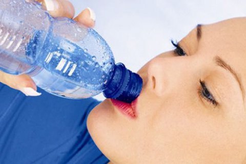 ВООЗ визнала мікропластик у питній воді безпечним для здоров'я
