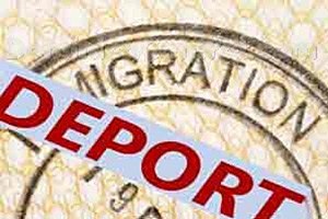 ​Россия депортирует мигрантов-таджиков