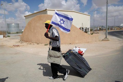 Ізраїль планує депортувати африканських біженців