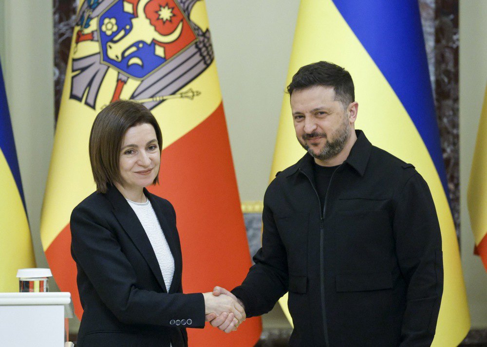 Президент України Володимир Зеленський і президентка Молдови Мая Санду під час зустрічі в Києві, 26 квітня 2026 року.