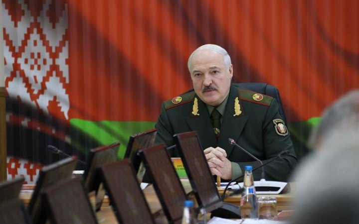 Білорусів позбавлятимуть громадянства за “екстремістську діяльність”