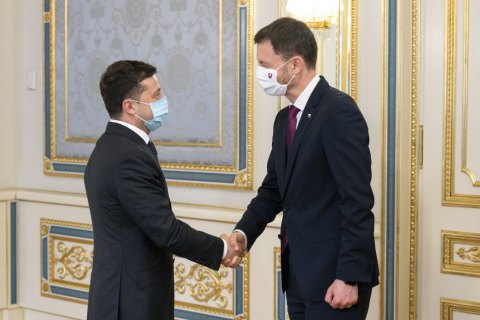 Прем'єр Словаччини запевнив Зеленського у підтримці євроінтеграції України