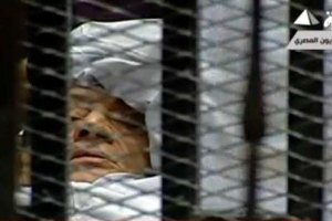 Мубарак вернулся за решетку после обследования в госпитале
