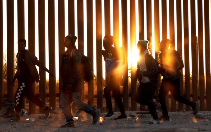 У США планують розширити список країн, громадянам яких заборонять в'їзд до Штатів