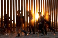 У США планують розширити список країн, громадянам яких заборонять в'їзд до Штатів