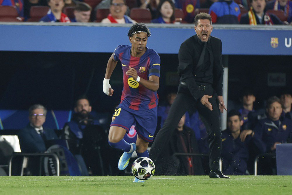 Сімеоне кричить на Ямаля