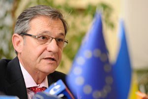 Послы стран ЕС поддерживают позицию посла ЕС в Украине Тейшейры