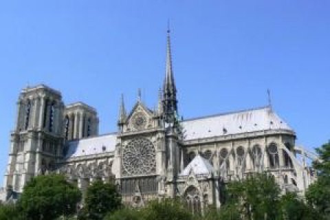 У Парижі вводять електронні церковні пожертвування