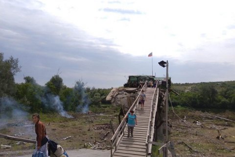Саперы разминировали территорию возле моста в Станице Луганской (обновлено)