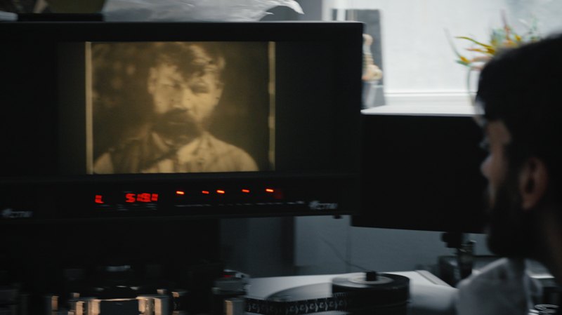 Кадр з фільму «Довженко. Великий компроміс».