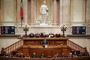 В Португалии углубляется политический кризис