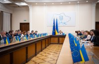 "Голос" і Порошенко вимагають відправити уряд у відставку і сформувати новий коаліційний кабінет 