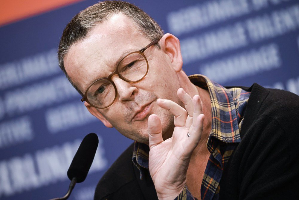 Ірландський драматург Енда Волш під час прес-конференції після презентації фільму «Small Things Like These» на «Берлінале», 15
лютого 2024 року.