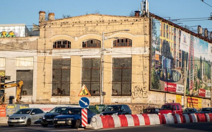 У Києві з другої спроби збираються знести цех № 5 заводу “Більшовик” задля добудови Шулявської розв’язки
