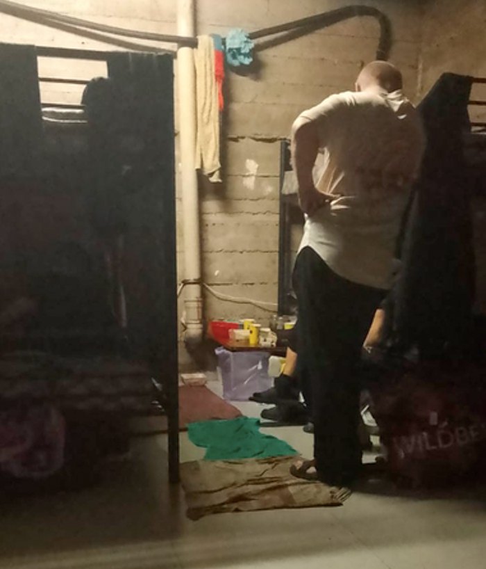 Умови утримання в пункті для депортованих з РФ українців у Грузії