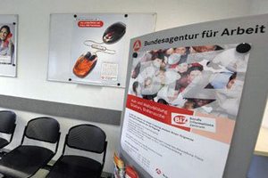 В Германии впервые за почти два года выросла безработица