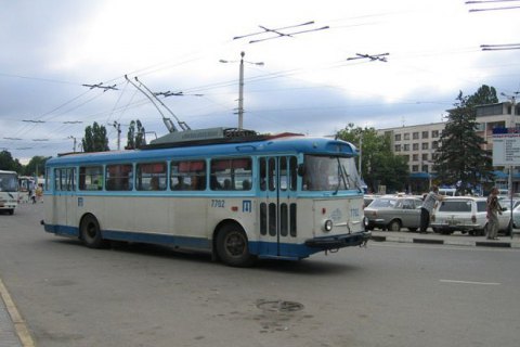У Сімферополі на маршрут вийшли тільки 9 тролейбусів
