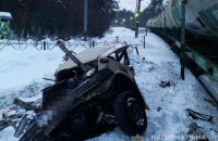 На окраине Киева "жигули" попали под поезд, погиб пассажир автомобиля