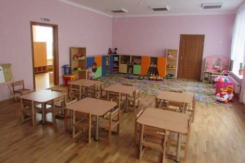 В "красной" Ивано-Франковской области начали открывать детские сады и школы