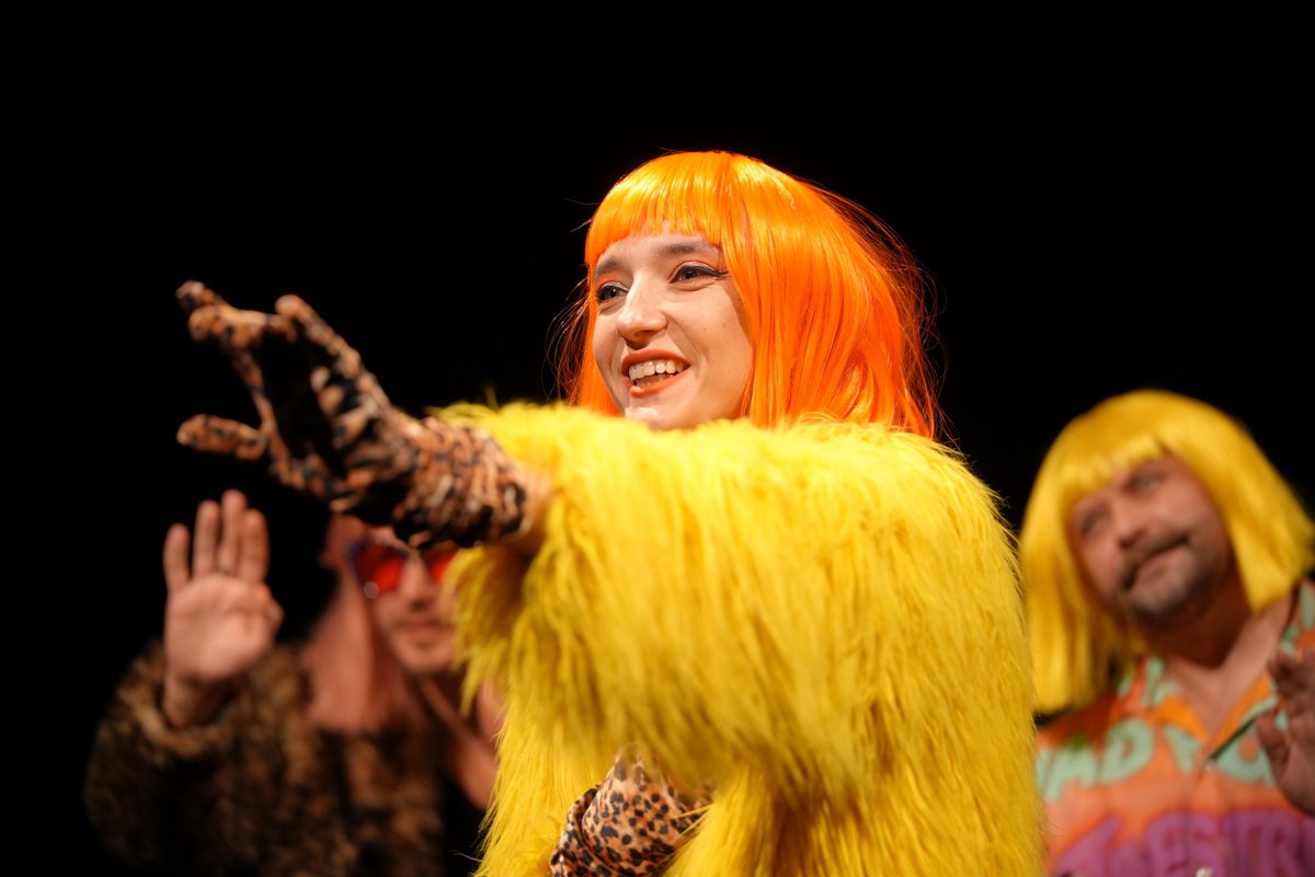 Вистава «Робота з Тінню»